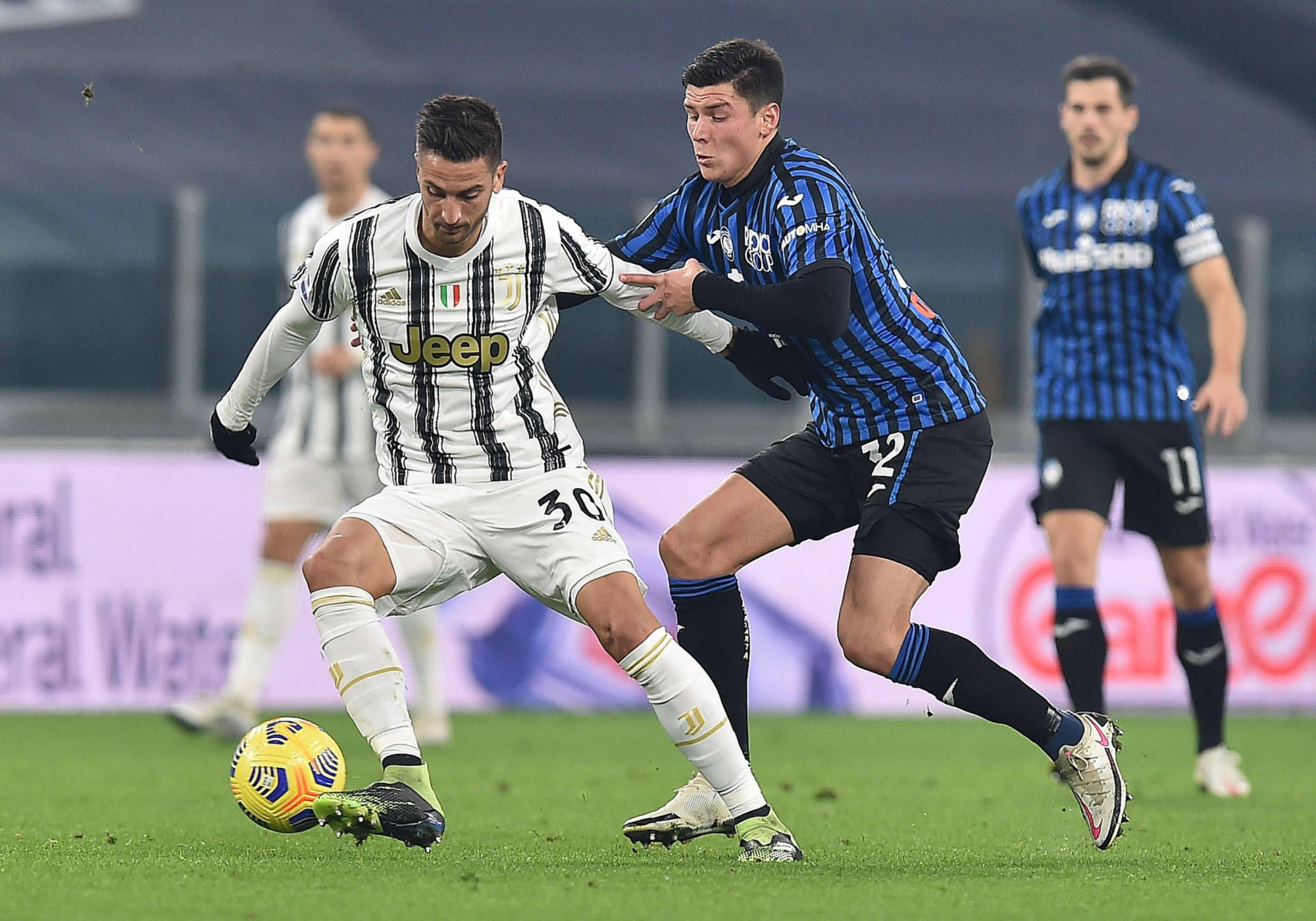 尤文图斯惊险晋级,欧冠大战非常激烈