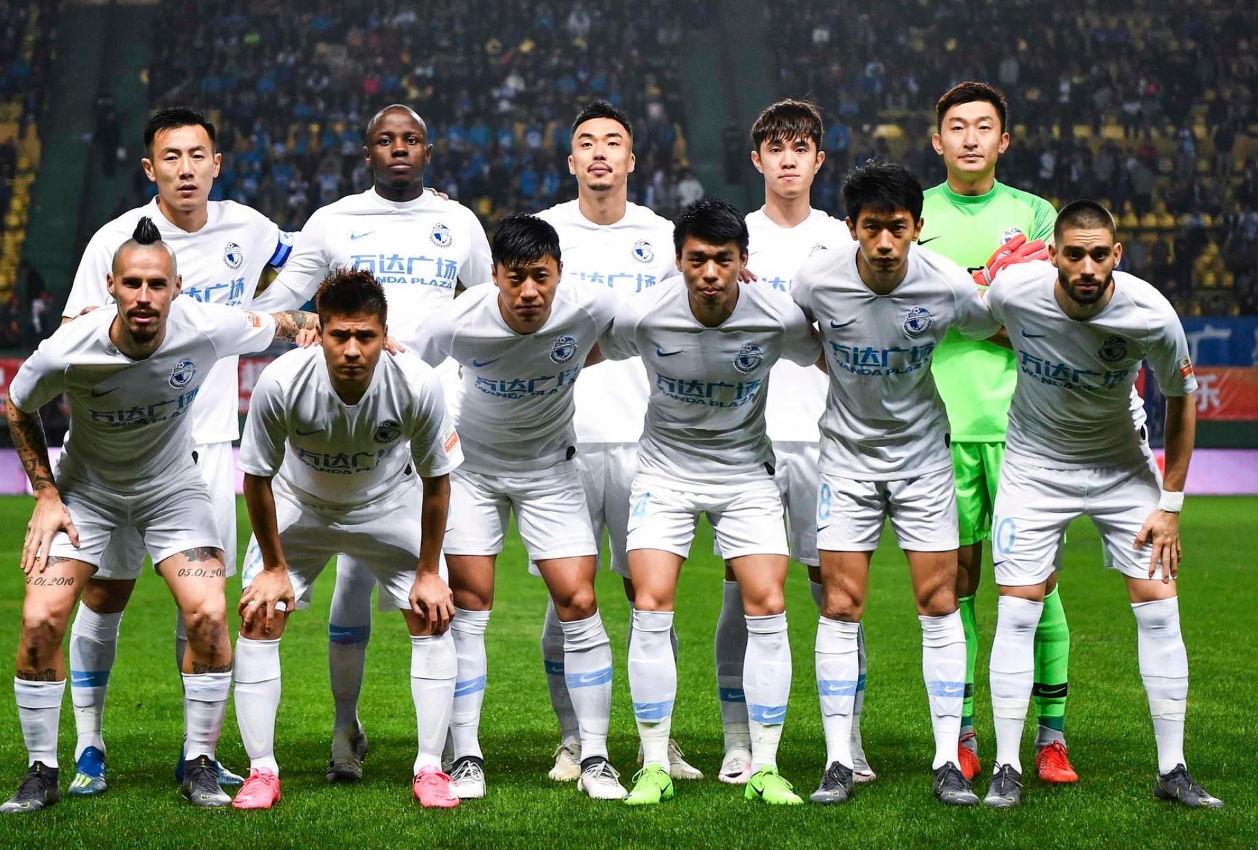 包含大连一方遭遇广州富力，势必全力以赴的词条